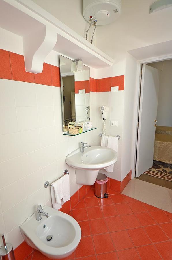 Casa Branca Bed & Breakfast Castrignano del Capo Ngoại thất bức ảnh